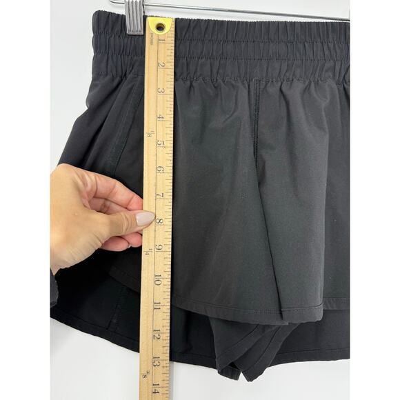 Lululemon Hotty Hot Low-Rise Lined Running Shorts Black Size 6 Sporty Athletic - Picture 6 of 7